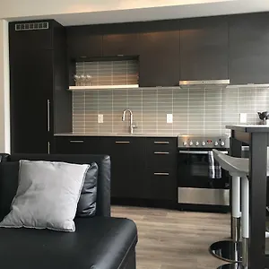 Metropolitan University-daphne Cockwell Complex Apartment